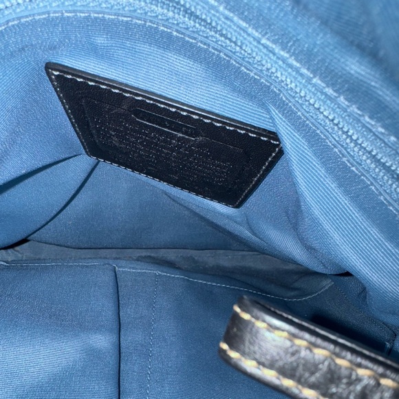 Black Coach shoulder bag purse - Picture 2 of 5